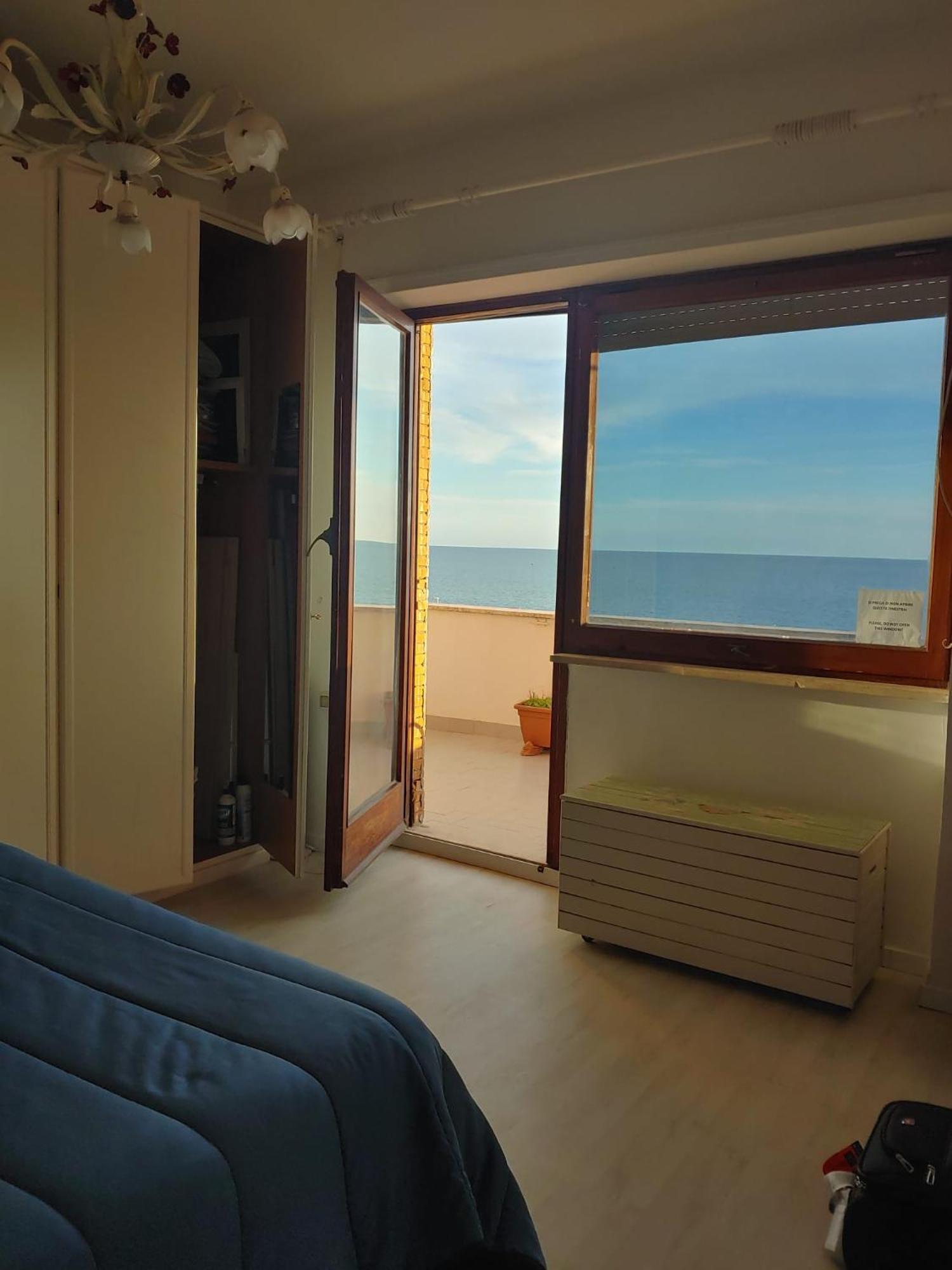 Ostia Attico Fronte Mare Lägenhet Exteriör bild